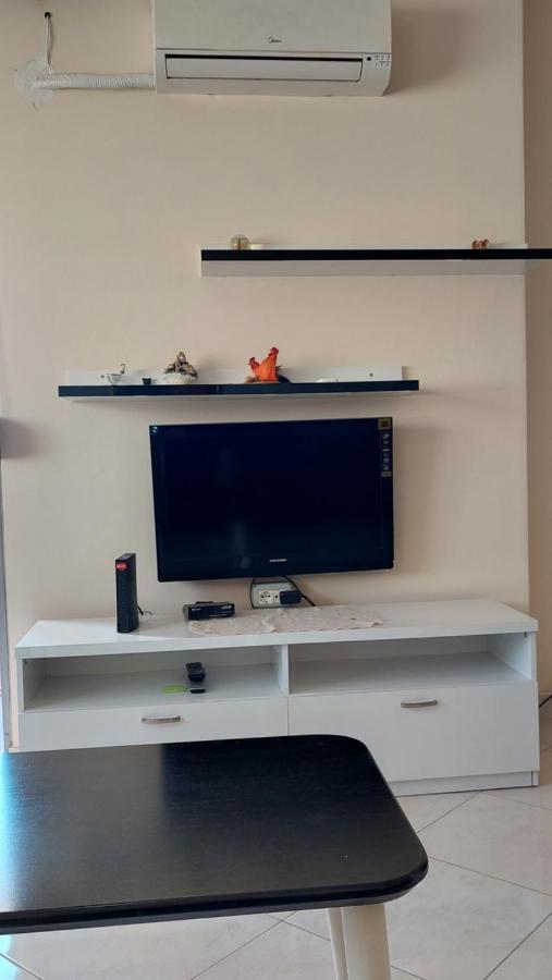 Sweetview 2-Bedroom Apartment With 3 Balcony Seaview Vlorë Extérieur photo