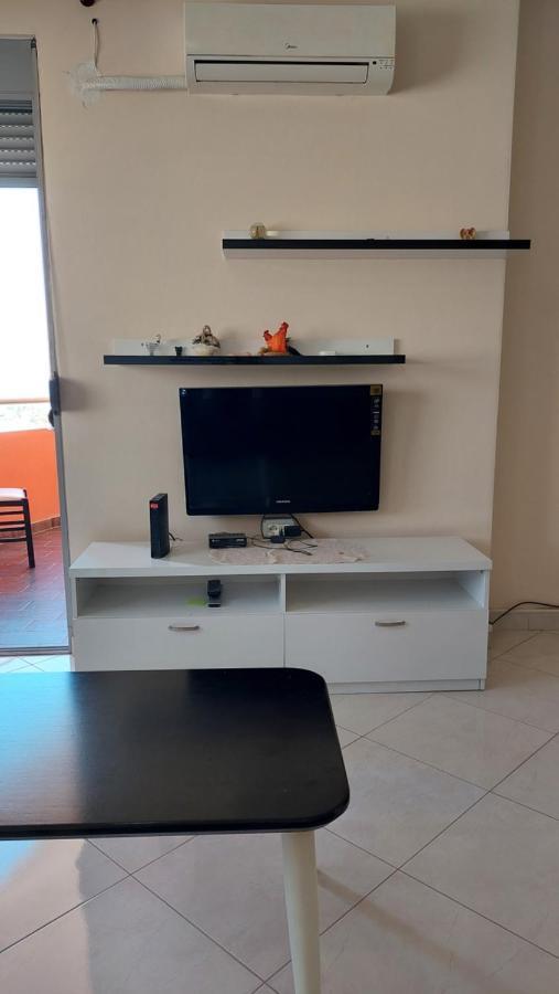 Sweetview 2-Bedroom Apartment With 3 Balcony Seaview Vlorë Extérieur photo