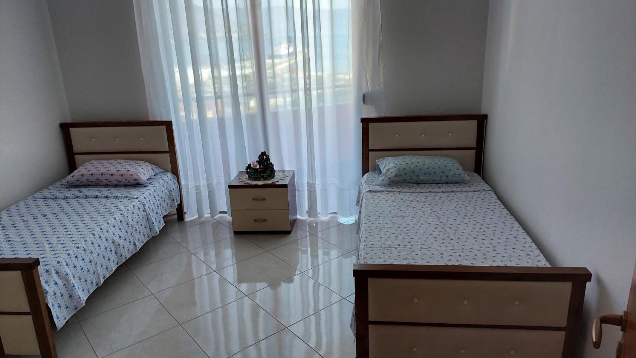 Sweetview 2-Bedroom Apartment With 3 Balcony Seaview Vlorë Extérieur photo